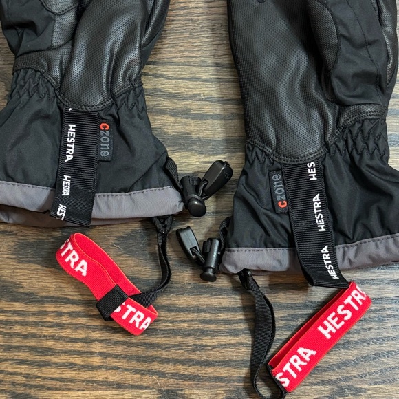 Hestra Gauntlet CZone Junior Ski Gloves Black Graphite Size 5 8-9 Years - Picture 4 of 6